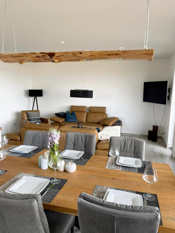 Exklusives Apartment Mit Blick Auf Den See Гросрешен Экстерьер фото